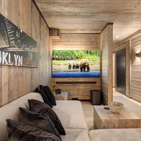 דירה Modern I I Family & Groups