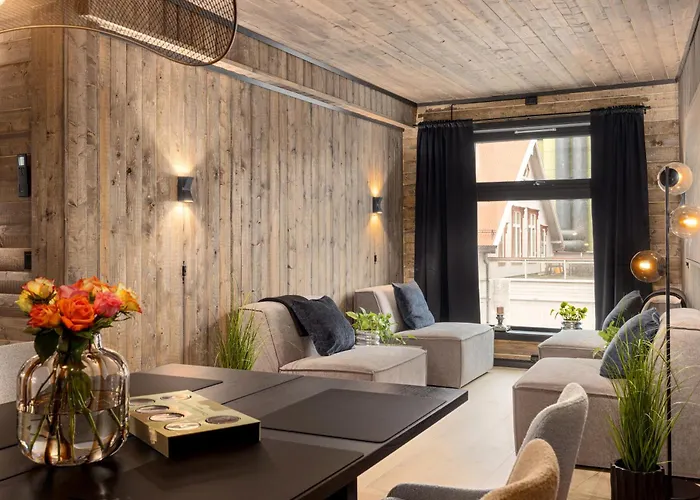 Modern I I Family & Groups